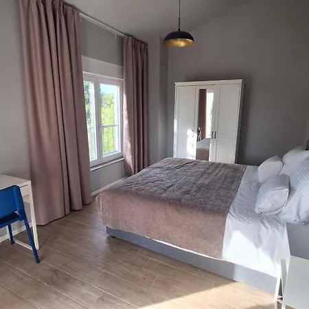 3 Bed Sleeps 6 -private Pool -casa Istriana Prázdninový dům