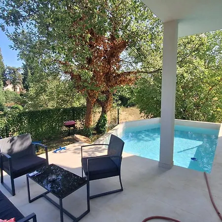 3 Bed Sleeps 6 -Private Pool -Casa Istriana Romano Marčana